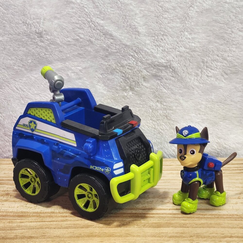 Paw Patrol Chase Figure and Vehicle Toy